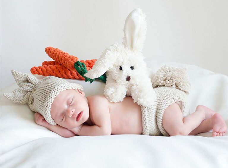 Fotografia Newborn a domicilio en Valencia Estilo Tot per l'aire (Vestido de conejito) Albercoquet.jpg