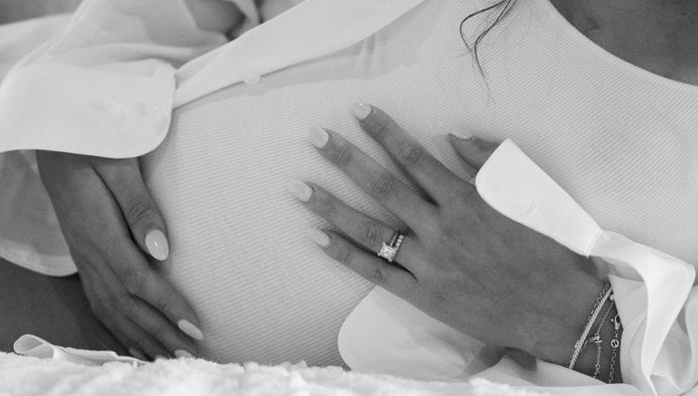 Fotografía de embarazo a domicilio en Valencia - Albercoquet