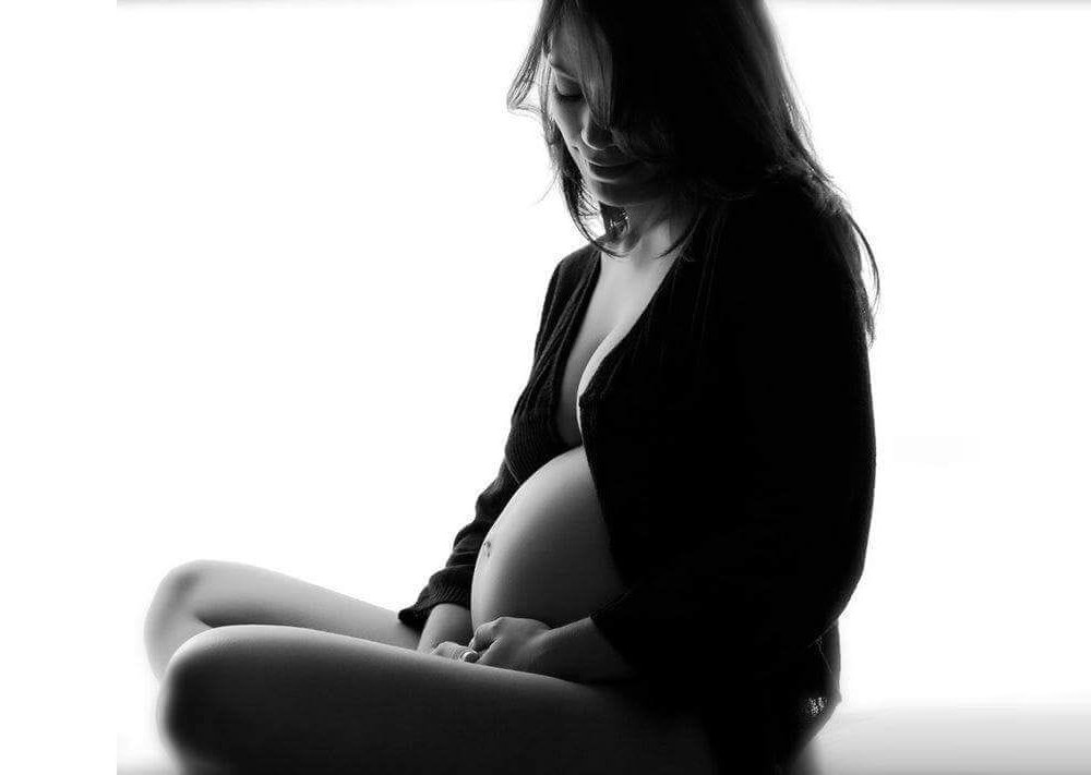 Fotografía de embarazo a domicilio en Valencia - Albercoquet